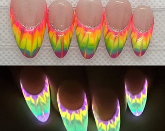 Rainbow Tie Dye Glow in the Dark Nails / Festival Press on Nails / Rainbow French Tip Nails / Tie dye Nails / Rainbow Nails / PRIDE nails
