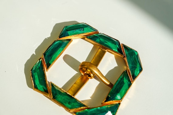 Emerald Rhinestone Trimmed Belt Buckle or Scarf Fastener  display picture 3