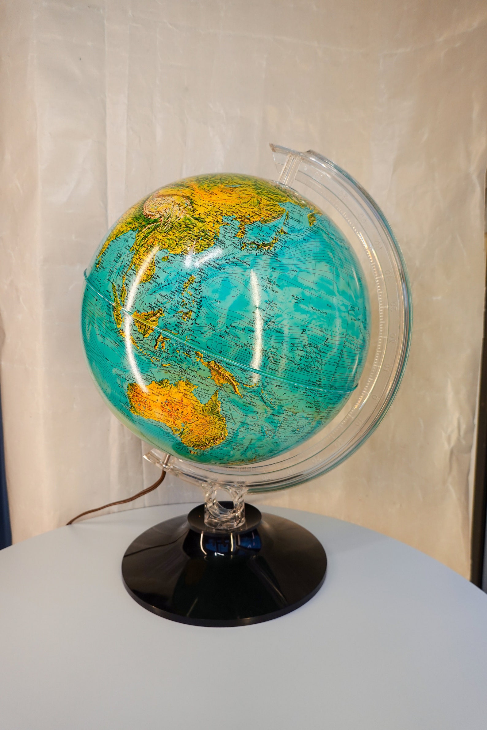 Light Up Globe Vintage