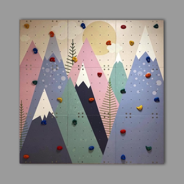 Ścianka wspinaczkowa dla dzieci z różowo-niebieskimi górami ze sklejki brzozowej z kolorowymi kamieniami