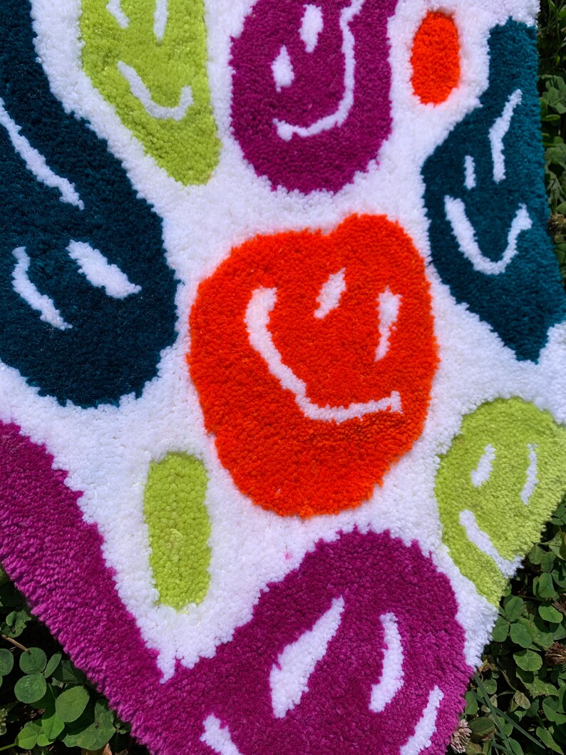 Trippy Smiley Face Wall Hanging Hand Tufted image 3