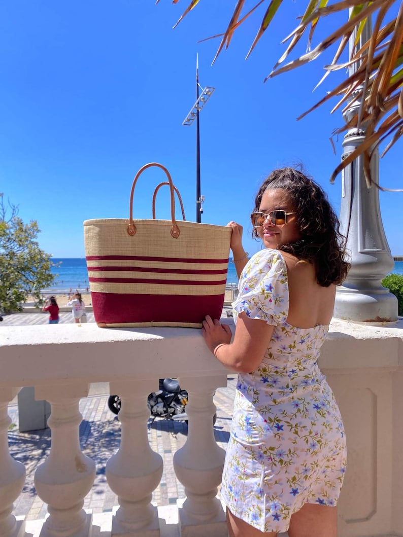 Very large family beach bag, straw beach basket, market tote basket, raffia basket bag Rayure rouge