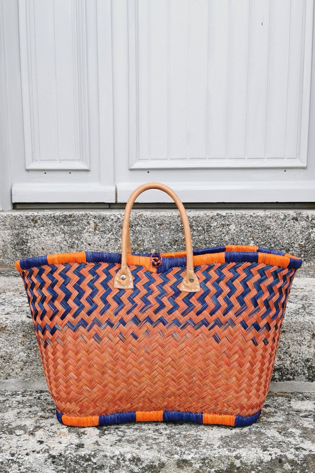 Floral crochet round basket | LE BON MARCHÉ RIVE GAUCHE X DOUM FOR WOMEN |  Le Bon Marché, image size:1080x1619