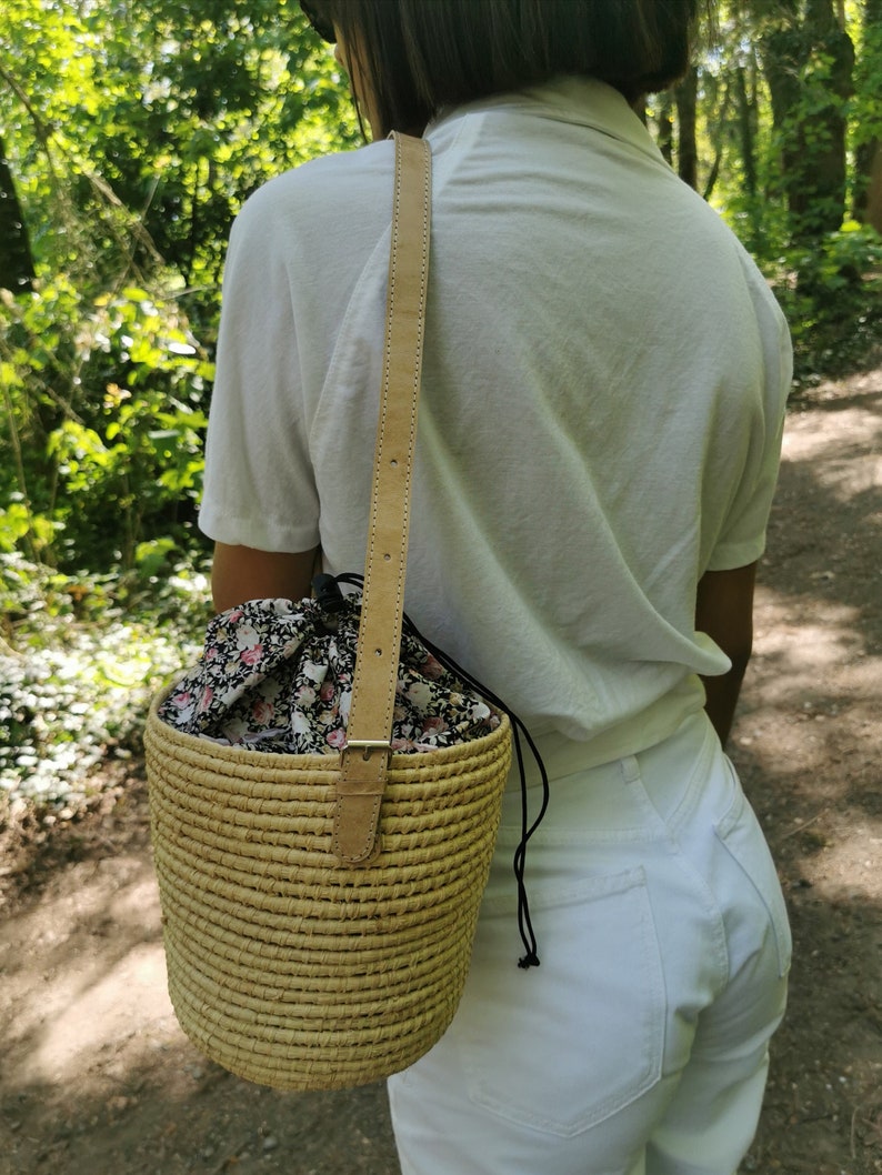 Woven straw bucket bag, natural raffia bag, straw summer bag, handmade chic handbag Jane Birkin style basket Raffia clair liberty