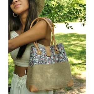 Women's handbag in natural jute wax fabrics, handmade handbag image 5