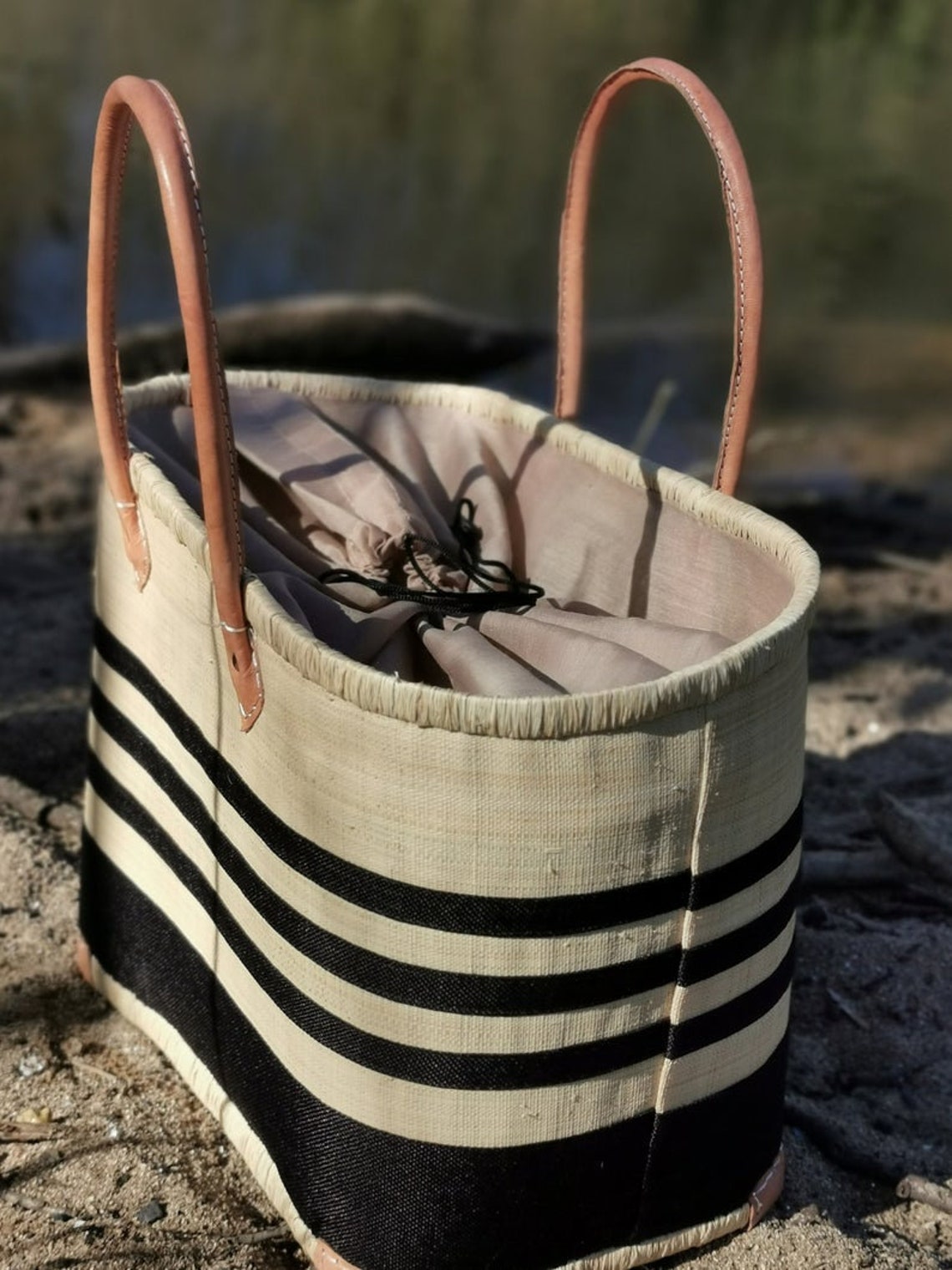 Panier Cadeau Tressé En Corde De Coton - 30x20x12,5 Cm - Avec 3 Sacs En Cellophane Et 3 Rubans - Bleu - 9