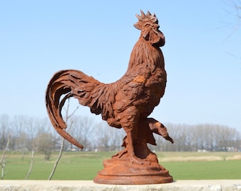 Estatua de un gallo de jardín de hierro fundido