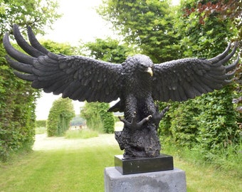 Impressive Bronze Eagle Sculpture - Handmade Artwork