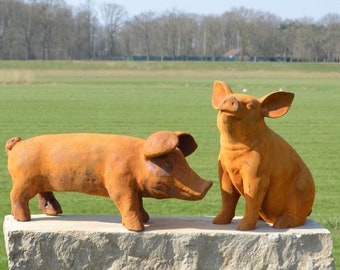 Gusseisen-Gartenstatuen-Set bestehend aus zwei kleinen Schweinchen