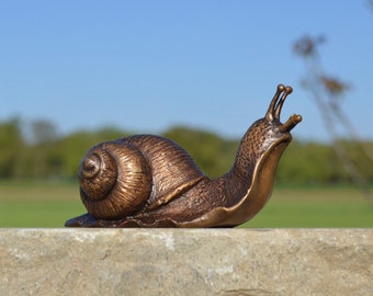 Statue en bronze d’un escargot