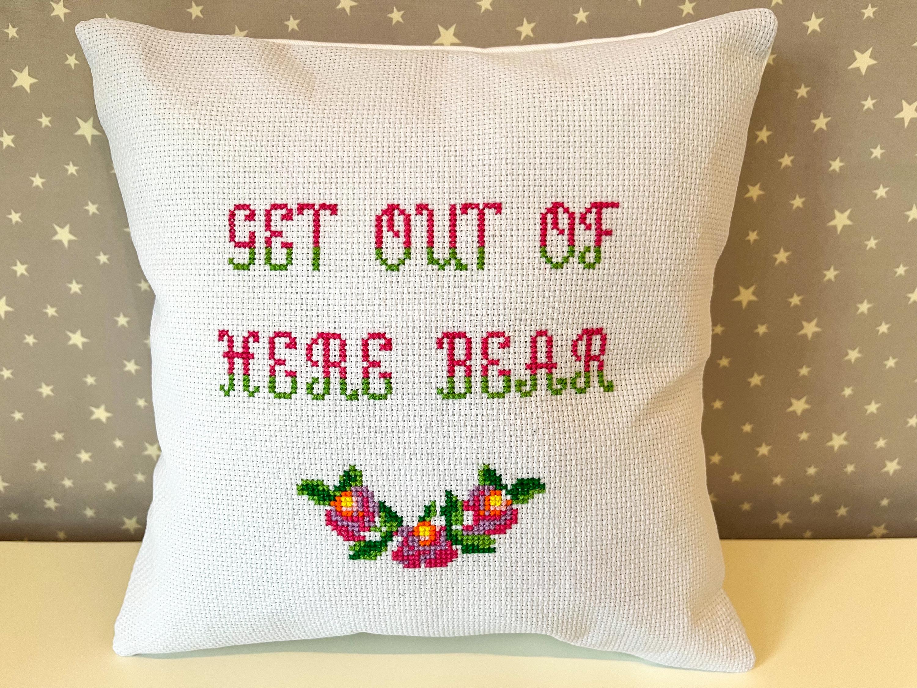 Custom embroidered pillows with sayings discount