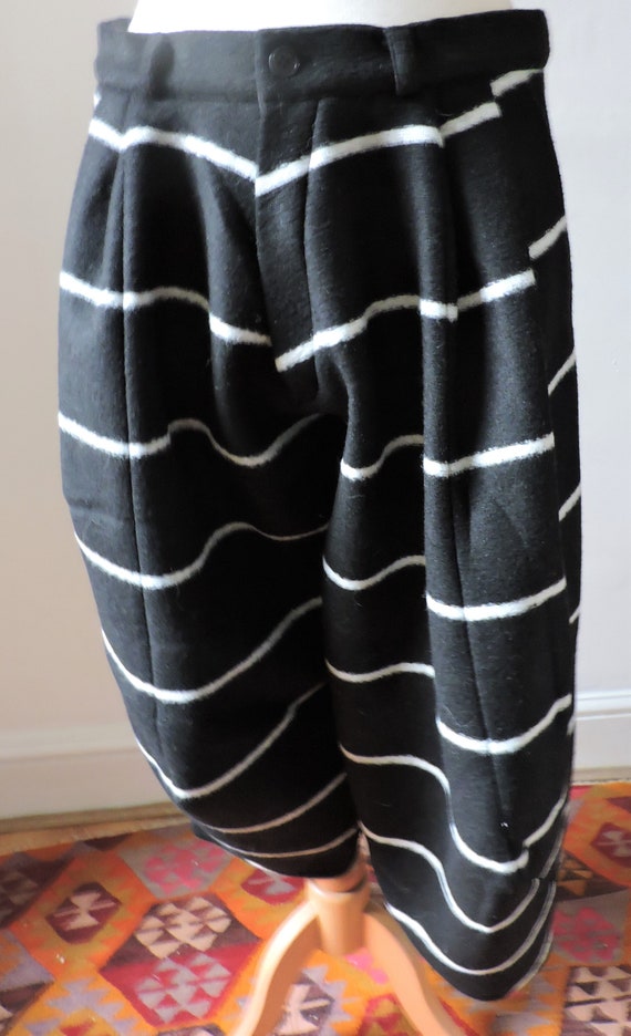 HENRIK VIBSKOV, SZ L oversized cropped trousers