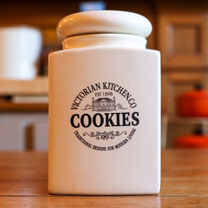 RETRO COOKIE JAR