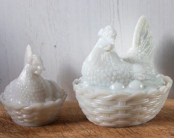 VINTAGE NESTING HENS