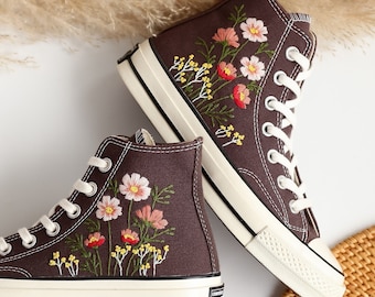 Converse personalizadas bordadas, zapatos bordados con flores, Converse bordadas con margaritas, zapatillas personalizadas bordadas con flores, regalos para novia