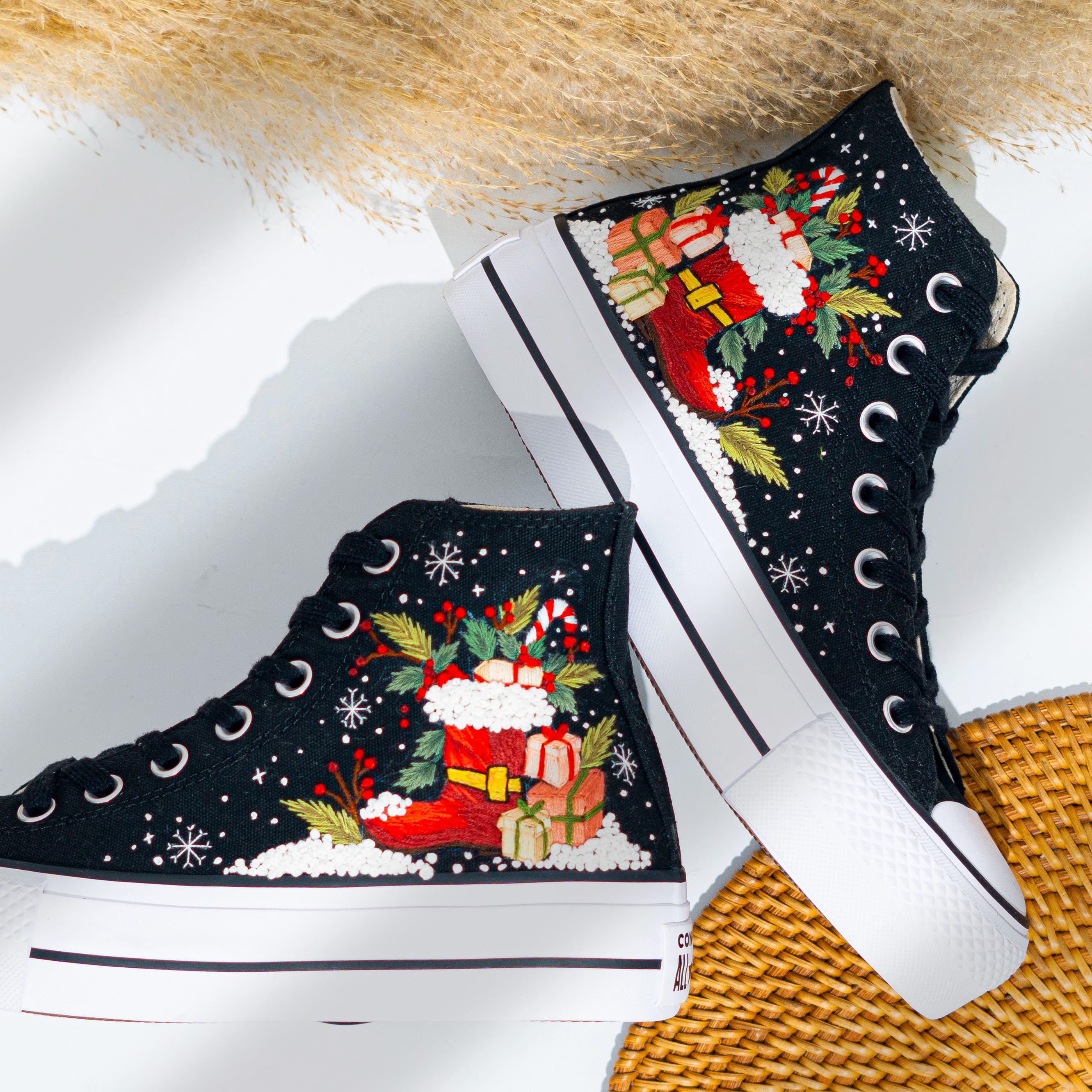 ⭐️Converse All Star sneakers feature a festive Christmas lights print sz 13 NWT Christmas Low Top Converse - Etsy main image 2