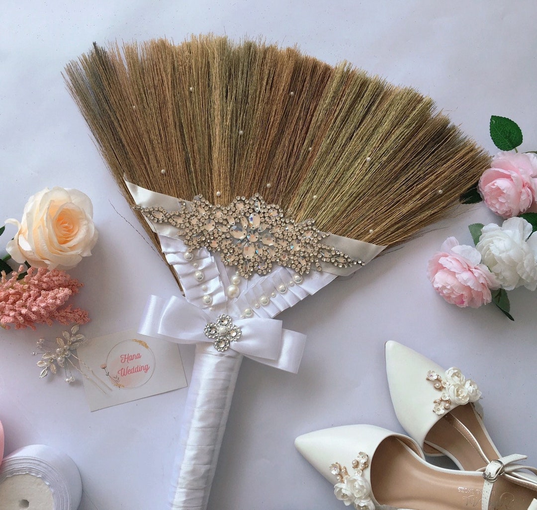 Wedding Broom With Ribbons/maketoorder Brooms/dance Brooms/marriage