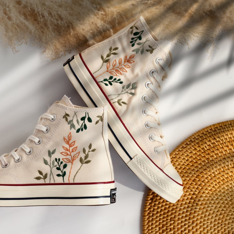Embroidered Comverse High Tops Chuck Taylor 1970s,  Simple Embroidered Converse Custom, Green Tree Leaves Embroidered Sneakers