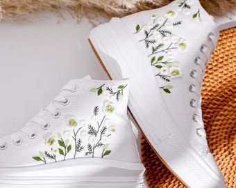 Converse de plataforma personalizadas para novia, zapatillas blancas para boda con bordado floral, zapatillas personalizadas con flores bordadas para novia, regalo de boda