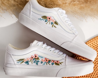 Zapatillas de boda para novia, zapatillas Vans bordadas con flores para boda, zapatillas Vans bordadas con flores para novia, zapatillas bordadas con flores, regalos de boda