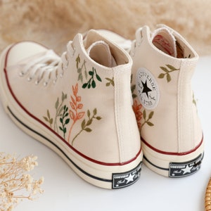 flower embroidered converse