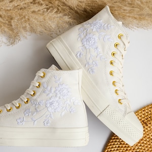 Embroidered Converse Platform, Custom Wedding Converse for Bride, Flower Embroidered Shoes, Bridal Flower Embroidered Sneaker, Wedding Gifts