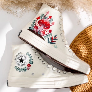 Bestickte Sneakers, Bestickte Pilze, Rote Pilze Bestickte Sneaker, Bestickte Pilze, Pilze Bestickte Geschenke, Einzigartige Geschenke