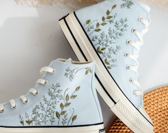 Custom Wedding Converse Shoes, Bridal Floral Embroidery Shoes, Wedding Flowers Embroidered Sneakers Custom, Personalized Gift for Girlfriend