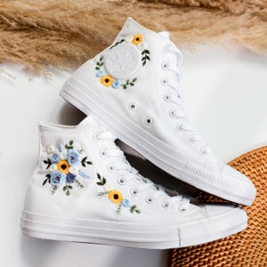 Wedding Converse, Flower Embroidered Shoes, Bridal Floral Embroidered Converse for Bride, Blue Flower Embroidery Sneakers, White Shoes