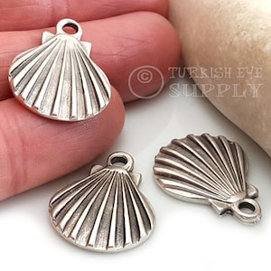 Silver Shell Charms, Nautical Charms, Silver Scallop Shell Charms, Silver Seashell Charms, Silver Shell Pendant, 3Pc