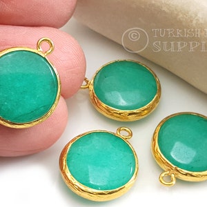 Turquoise Green Gemstone Pendant, Green Jade Pendant, 22k Gold Plated Hammered Bezel, 17mm Round Faceted Gemstone Pendant, Earring Pendant