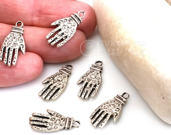 Silver Hamsa Charm, Mini Silver Hand Pendant, Antique Silver Plated Hand of Fatima Pendant, Silver Jewelry Findings, 5Pc