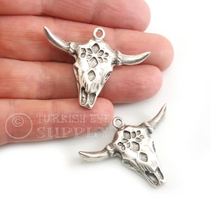 Silver Bull Skull Pendant, Tribal Ox Skull Charm, Antique Silver Plated Cattle Head Charm, 1pc