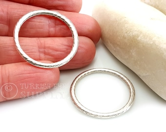 Silver Circle Ring Charms, Textured Hoop Pendant, Silver Loop Connector, Silver Loop Charms, Silver Plated Jewelry Components, 4pc