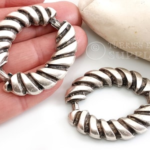 Large Oval Hoop Charm, Silver Rope Bracelet Connector, Antique Silver Plated Connector Findings, 1Pc