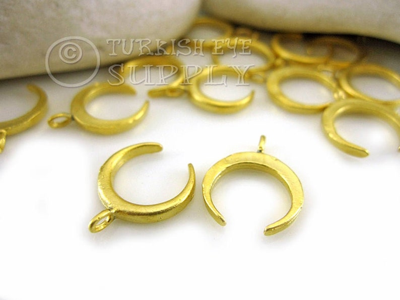 Ethnic Jewelry Gold Crescent Charms Double Horn Pendant Double Horn Charms Mini Crescent Pendant 22k Gold Plated Gold Moon Charms 5pc