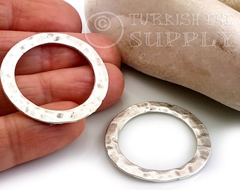 Connettore a cerchio in argento martellato, ciondoli ad anello, ciondolo a cerchio martellato, connettore ad anello piatto, ciondolo ad anello, ciondolo ad anello, componenti per gioielli