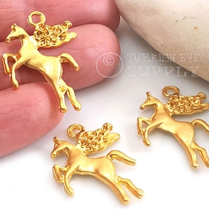 Gold Pegasus Charms, Gold Pegasus Pendant, 4pc