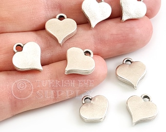 Antique Silver Plated Heart Charms, Weighty Silver Heart Pendants, Heart Jewelry Findings, 5Pc