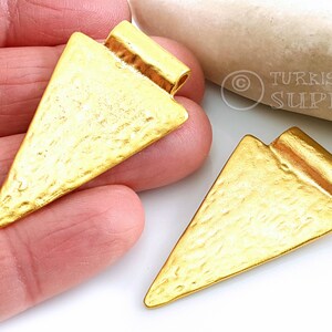 Gold Triangle Pendant, Gold Arrowhead Charm, Hammered Triangle Charm, 1Pc