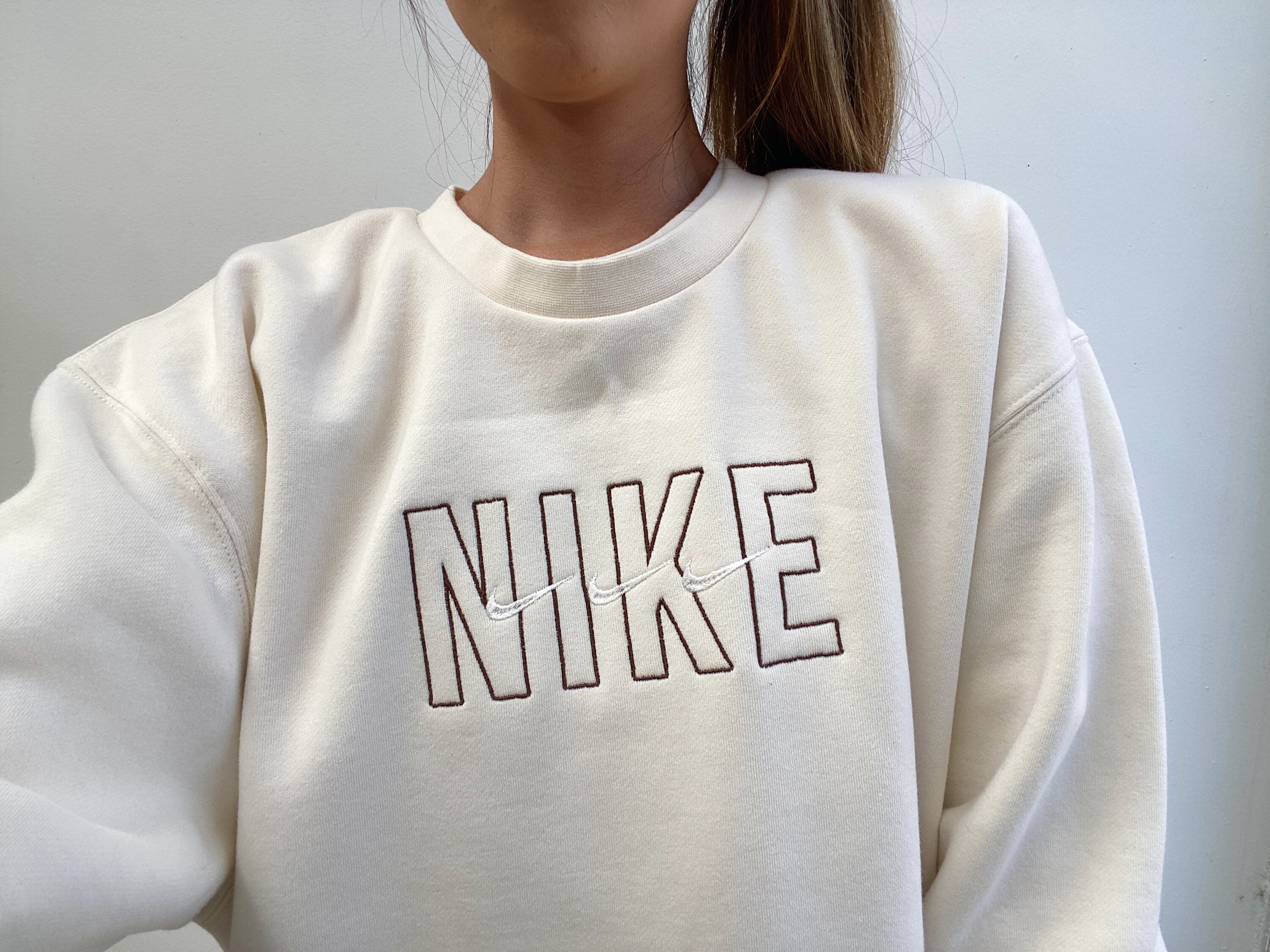 Embroidered N!ke TRIPLE Swoosh Vintage Inspired Sweater Crewneck CREA…