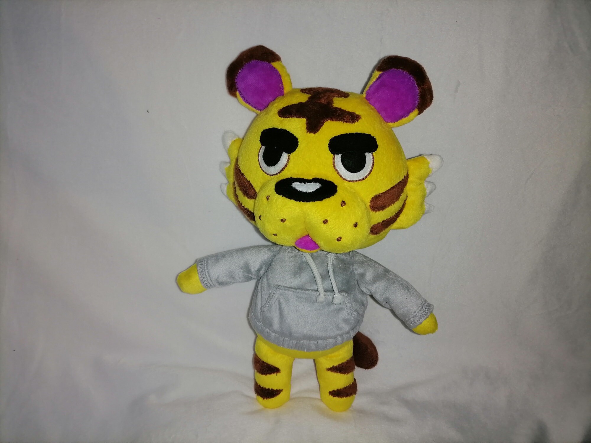 The height of the toy is 13.8″ (35 sm.) 