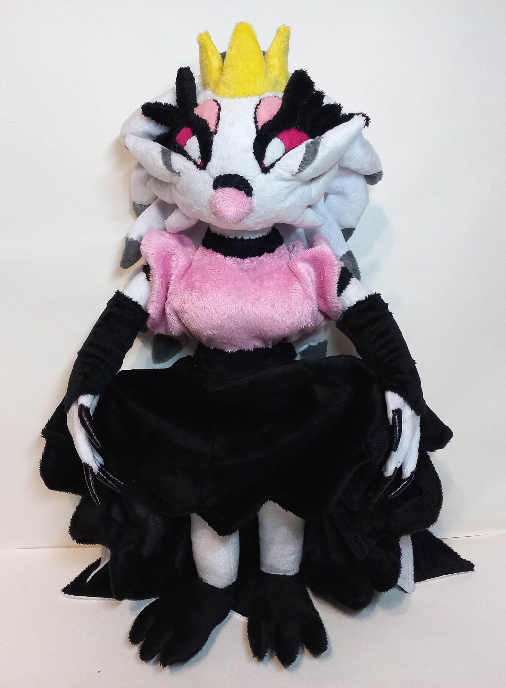 ヘルヴァ・ボスのステラ 17.7インチ (45 cm) プレミアムぬいぐるみ