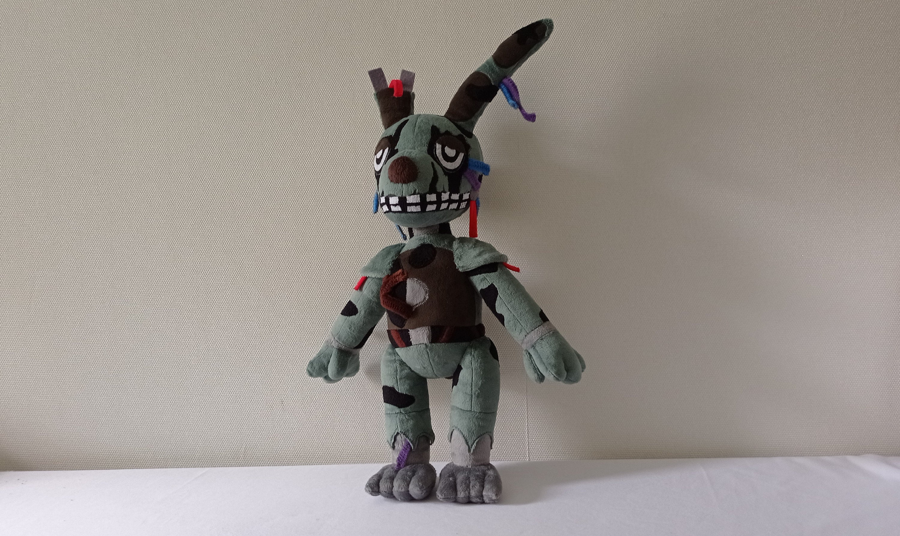 TWISTED SPRINGTRAP Figure Five Nights At Freddy's 9” FNAF Mexican