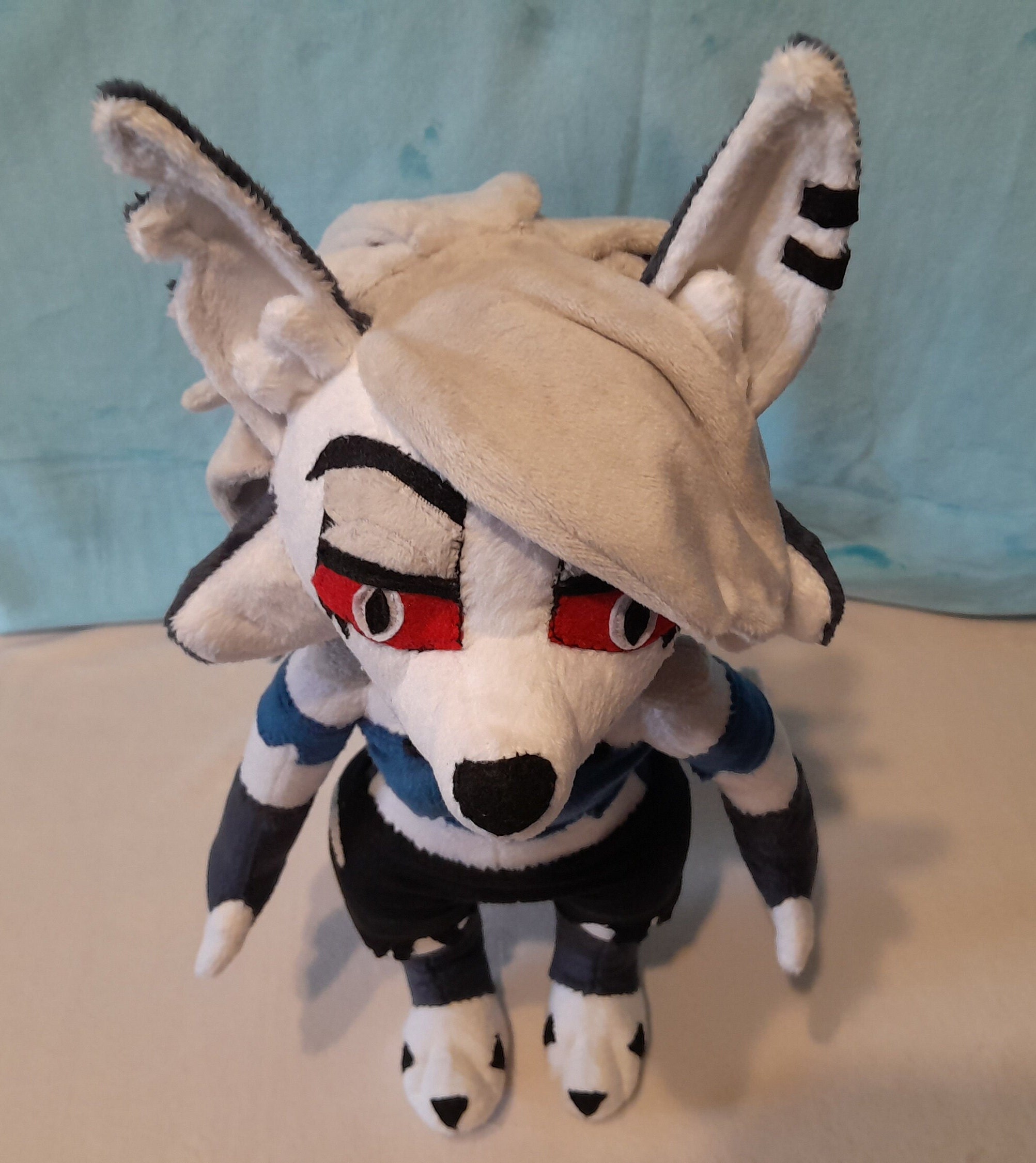 Helluva Boss の Hellhound Loona 17.7 インチ (45 cm) プレミアム