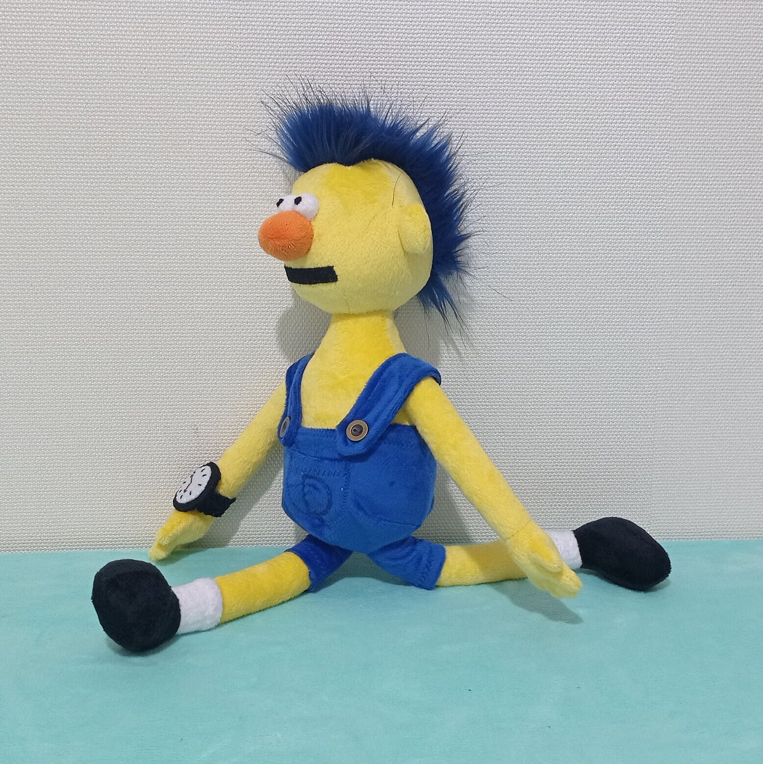 イエローガイ DHMIS 15.7インチ (40 cm) ぬいぐるみ 抱きしめないで