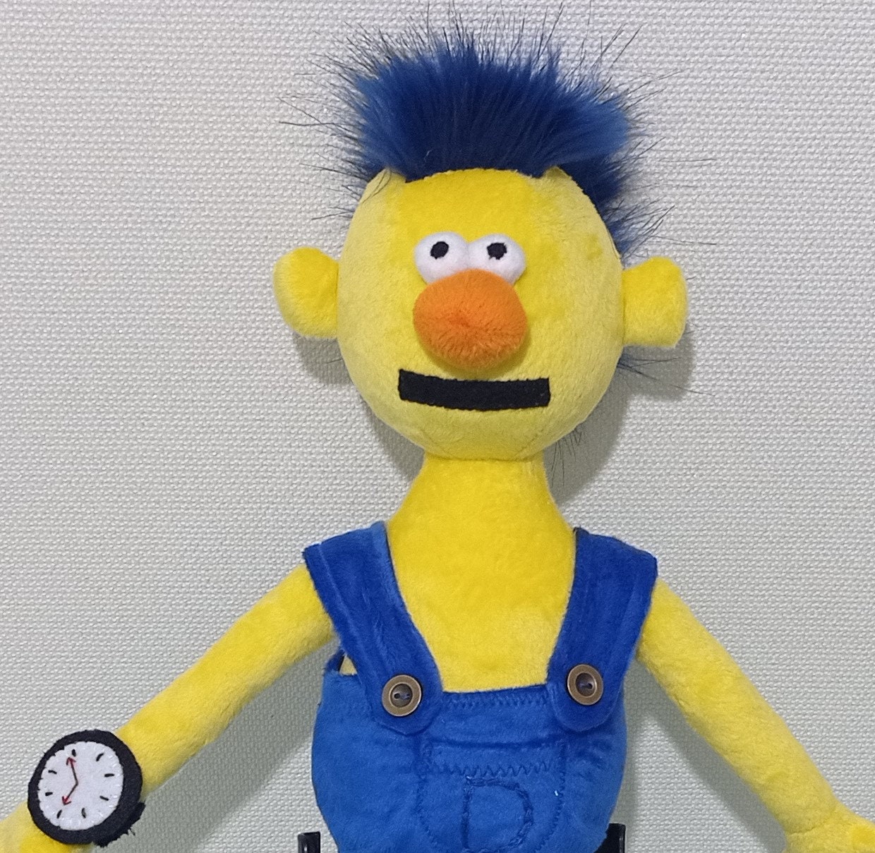 イエローガイ DHMIS 15.7インチ (40 cm) ぬいぐるみ 抱きしめないで