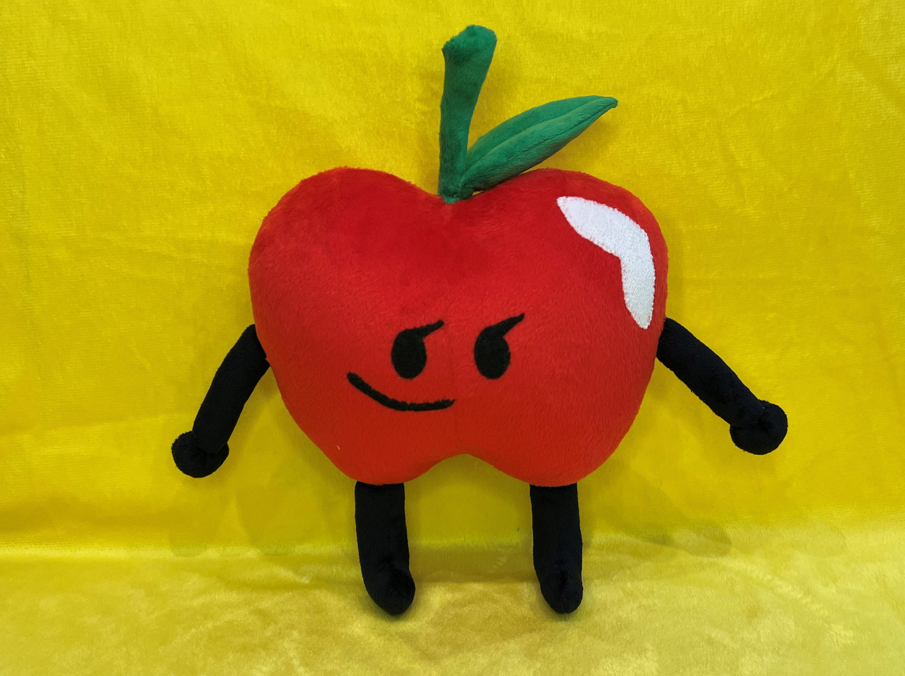 Apple the Forgettable From Inanimate Insanity 12,6” (32 Cm) Plush