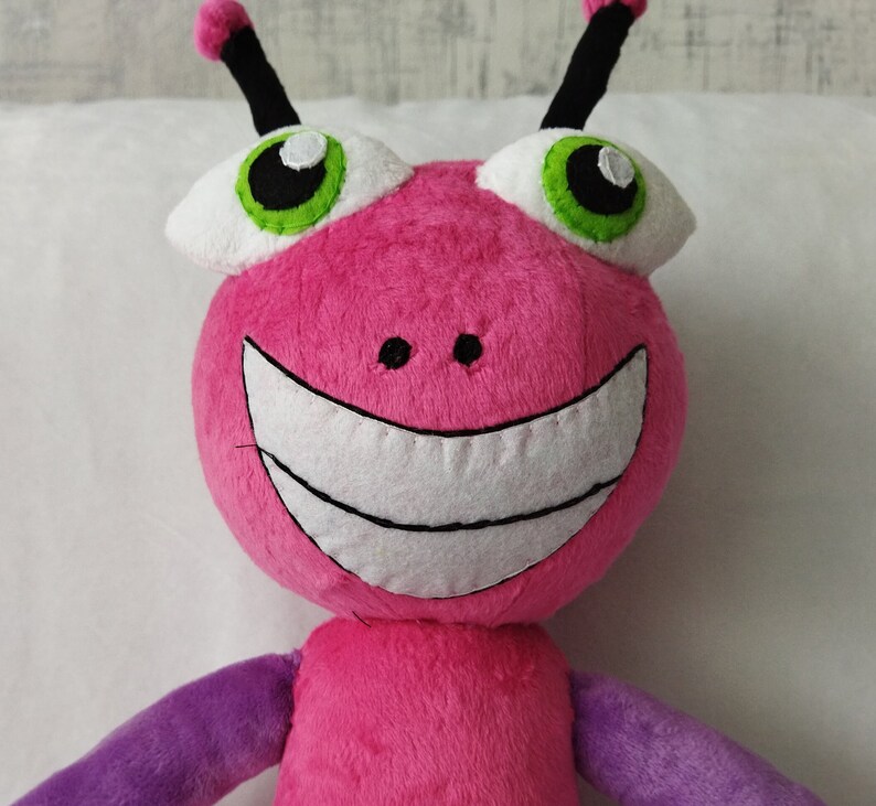 Bugbo Self Inserts Bugbo From Bugbo 16.9” (43 Cm) Plush Toy A Fan Toy From a Big Fan of ...