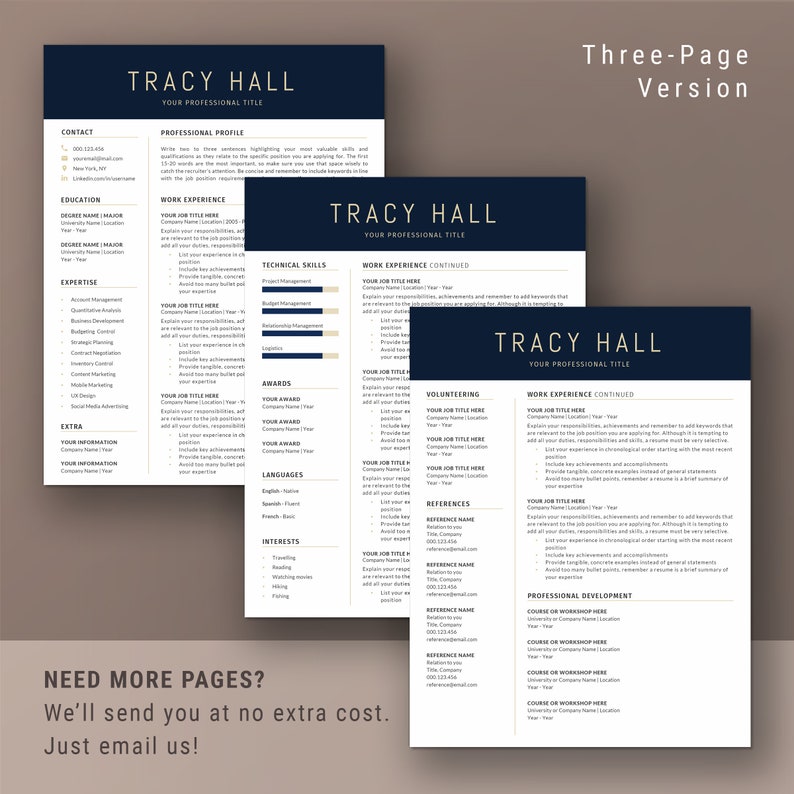 Op de afbeelding: Een driedelige cv-sjabloon in een donkerblauw en gouden kleurenschema. De sjabloon bevat secties voor contactgegevens, opleiding, werkervaring, vaardigheden, onderscheidingen, talen, interesses en professionele ontwikkeling. De tekst "Tracy Hall" staat bovenaan elke pagina.